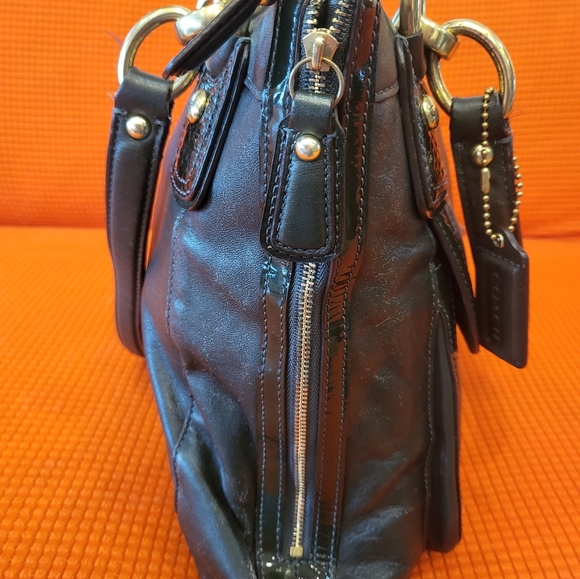 Coach Madison Leather & Croc-Embossed Shoulder Bag – Great Condition - Picture 8 of 11